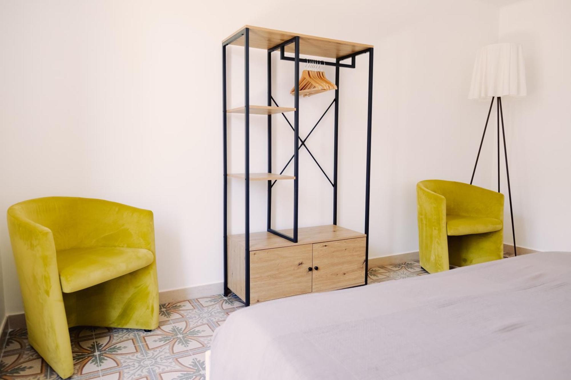 Casa Antonia - Terrace & Suites Bari Buitenkant foto