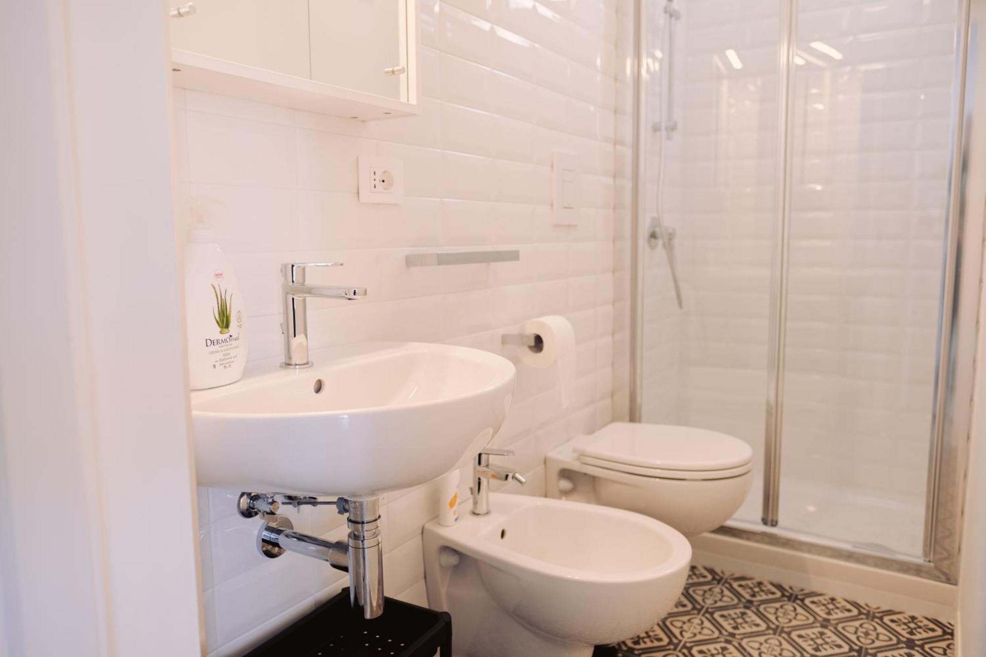 Casa Antonia - Terrace & Suites Bari Buitenkant foto