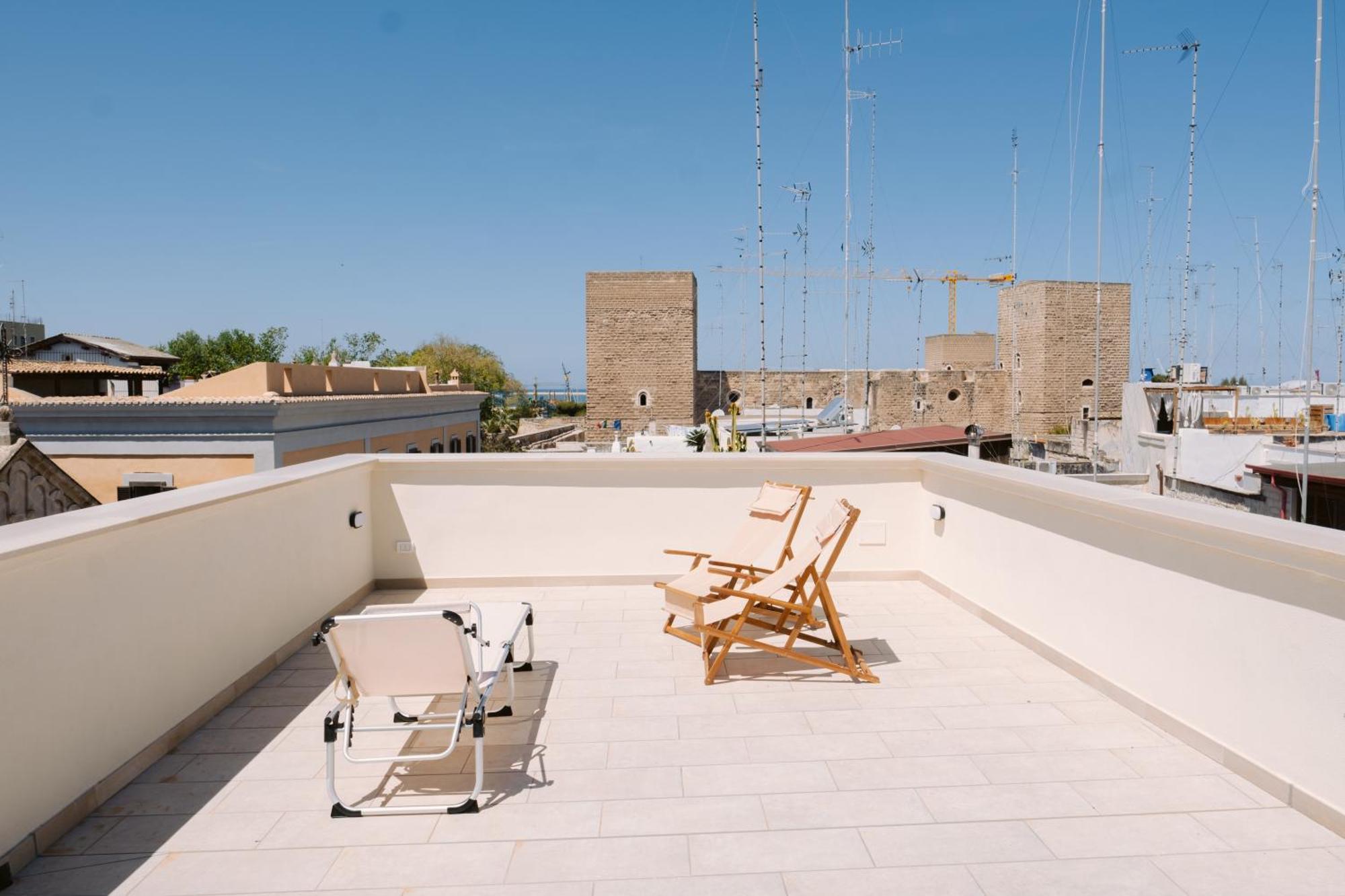 Casa Antonia - Terrace & Suites Bari Buitenkant foto